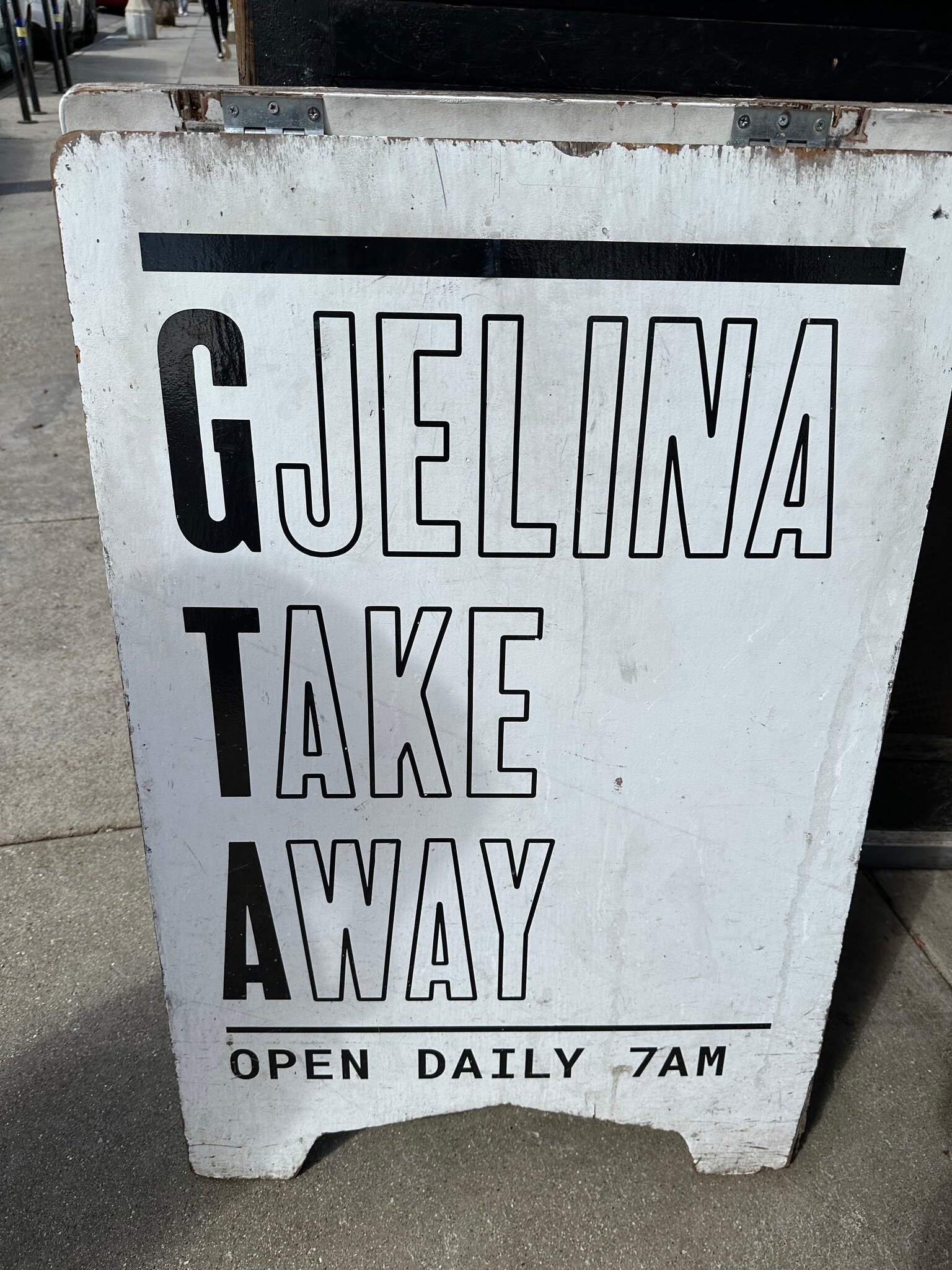 Building Photo - 1615 Shell Ave