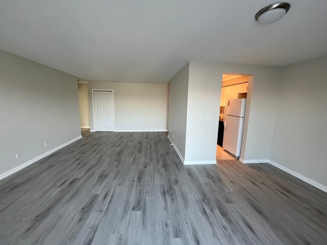 Building Photo - 150 Overlook Ave