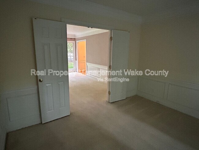 Building Photo - 106 Oak Spring Ct
