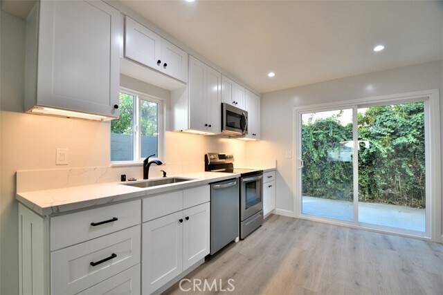 Building Photo - 2618 Mathews Ave