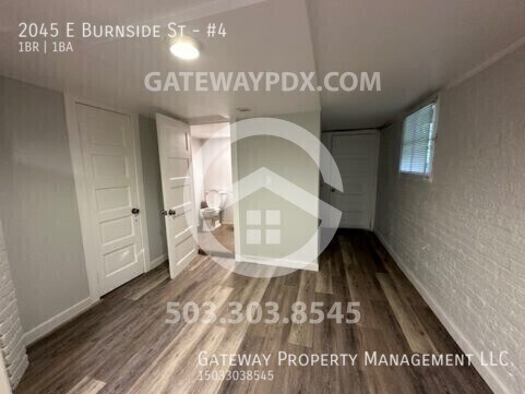 Building Photo - 2045 E Burnside St
