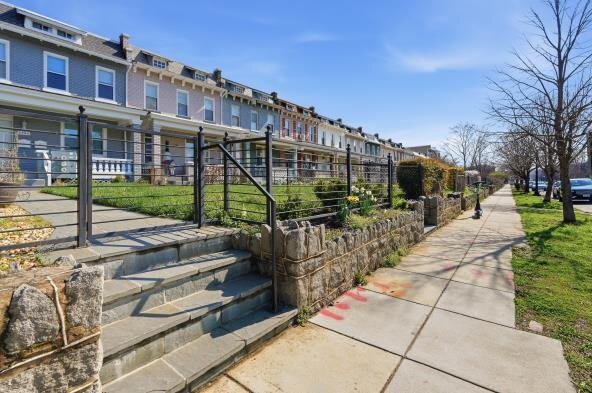 Building Photo - 1706 Massachusetts Ave SE