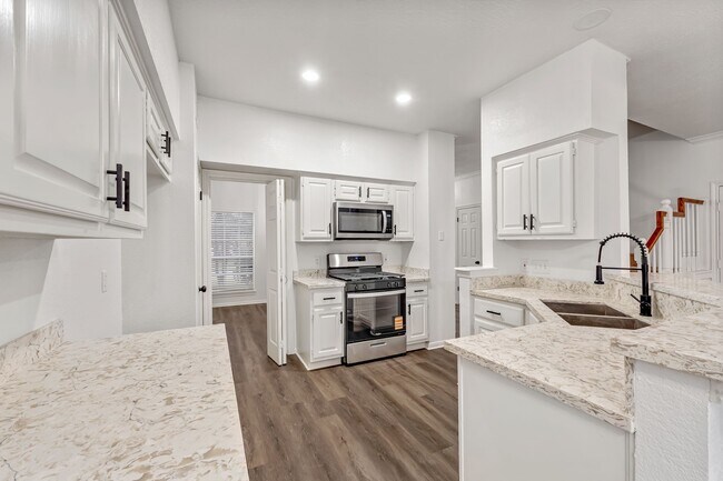 Building Photo - 1502 Mabry Mill Rd