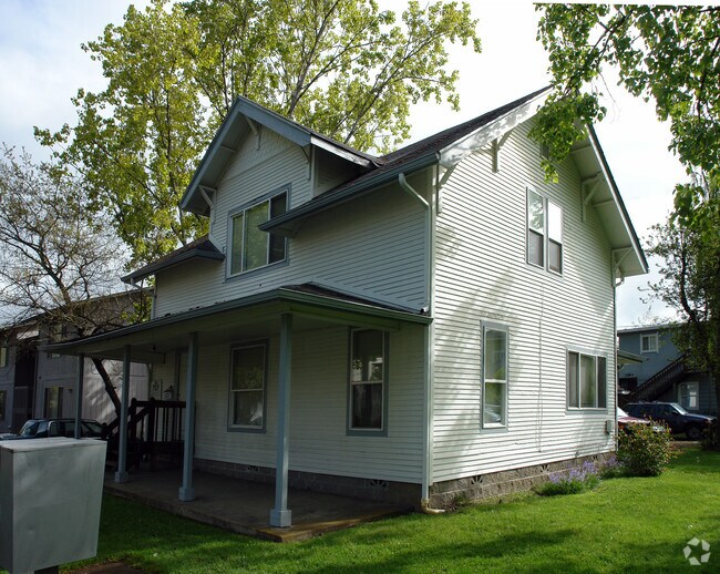 Building Photo - 1571 High St