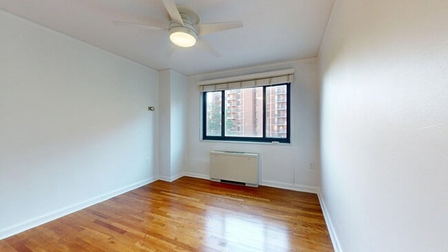 Building Photo - 1200 S Arlington Ridge Rd