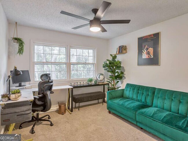 Building Photo - 2790 Farmstead Rd