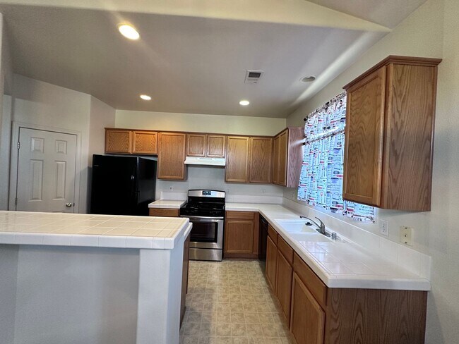 Building Photo - 10427 Chadwell Dr