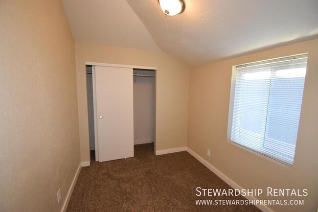 Building Photo - 195 N 9th St