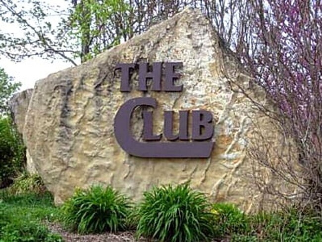 Building Photo - Branson MO walk-in 2 bedroom 2 bath Apartment/condo with Golf Course View