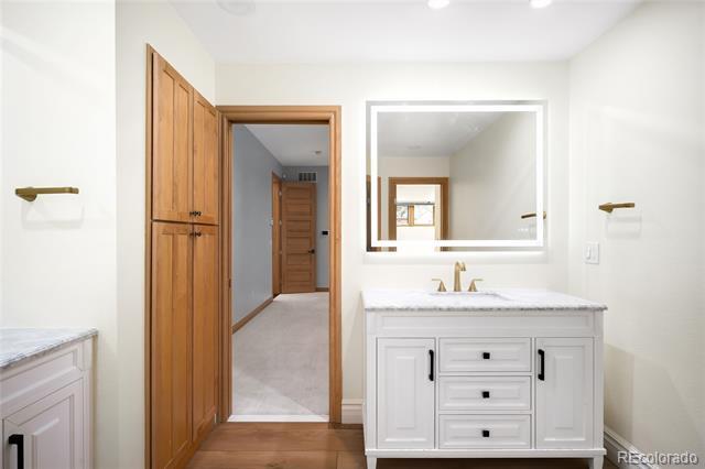 Building Photo - 5904 Zinnia Ct