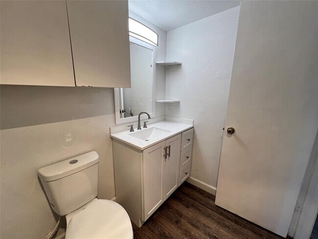 Building Photo - 24315 Beef Canyon Dr