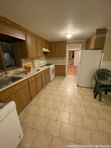 Building Photo - 45 Highland Ave