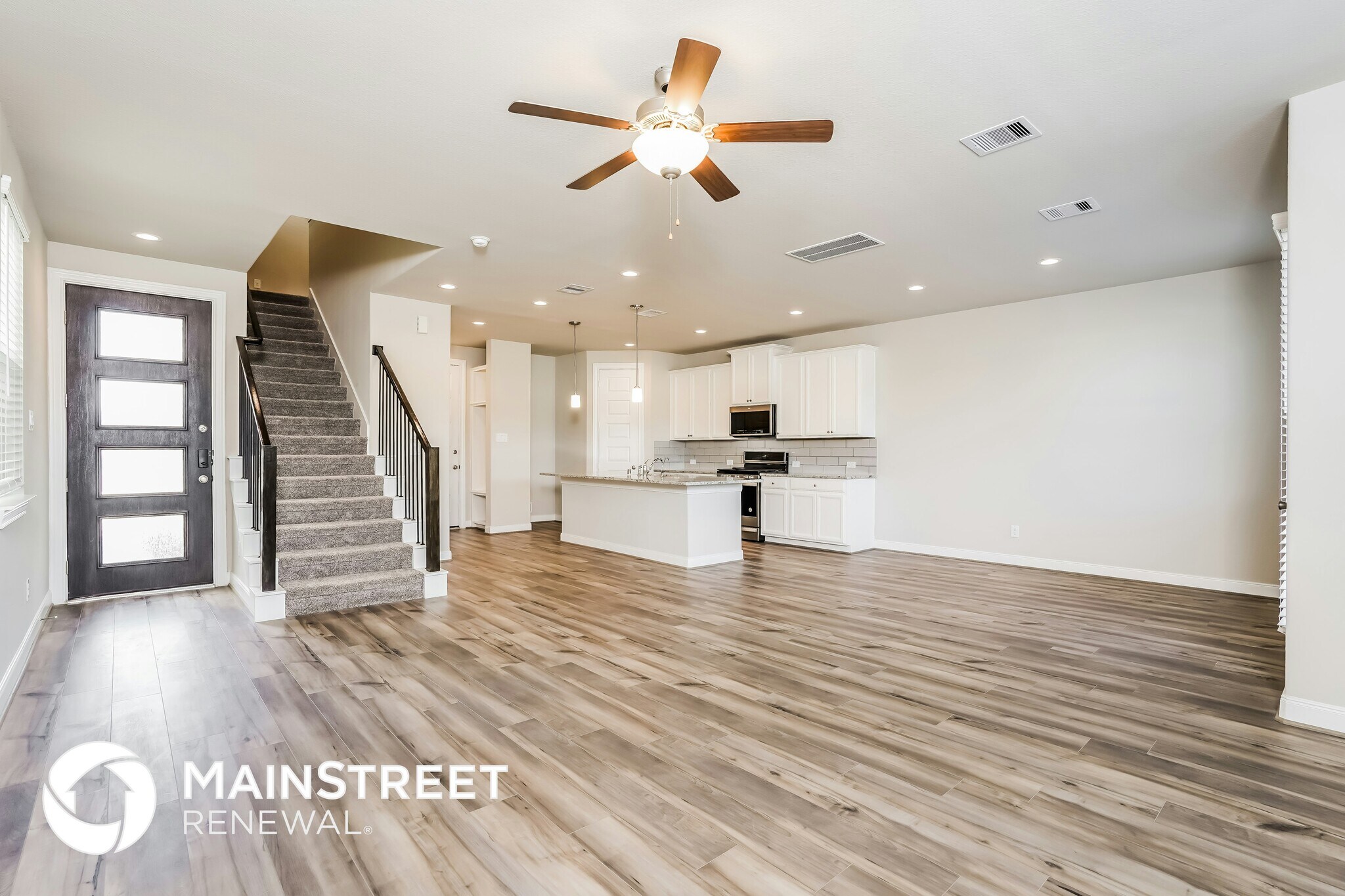 Building Photo - 9826 Rugged Oaks Dr