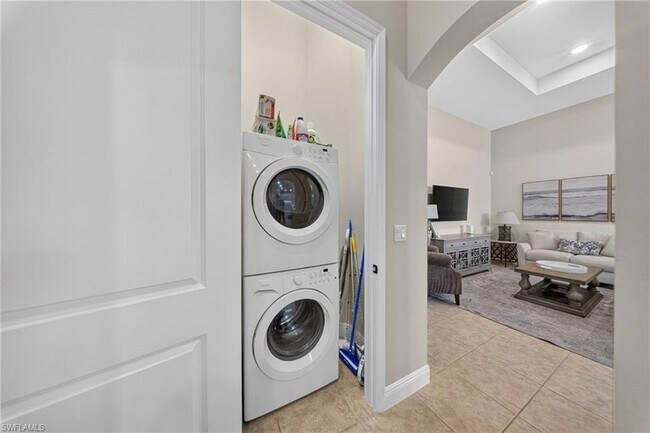 Building Photo - 7890 Allende Ln