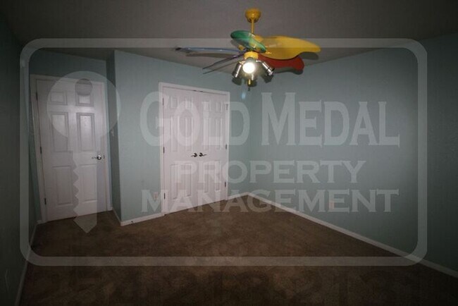 Building Photo - 2908 Tucson Dr