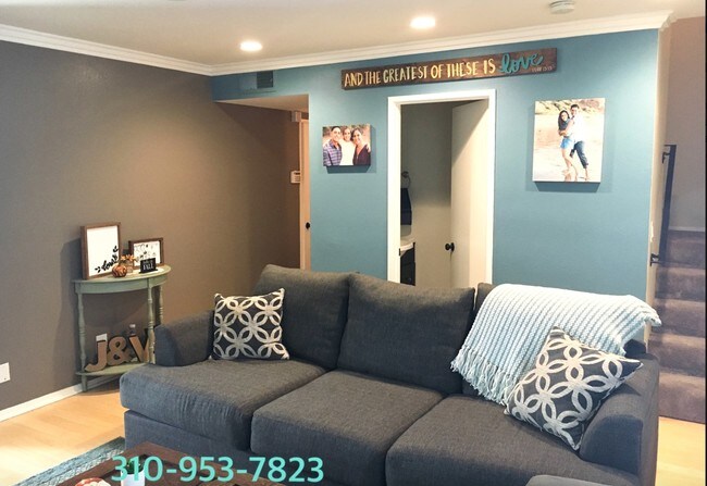 Building Photo - 9218 Palm St