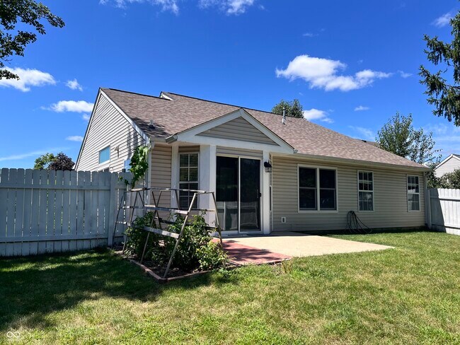 Building Photo - 10779 Park Vista Ct