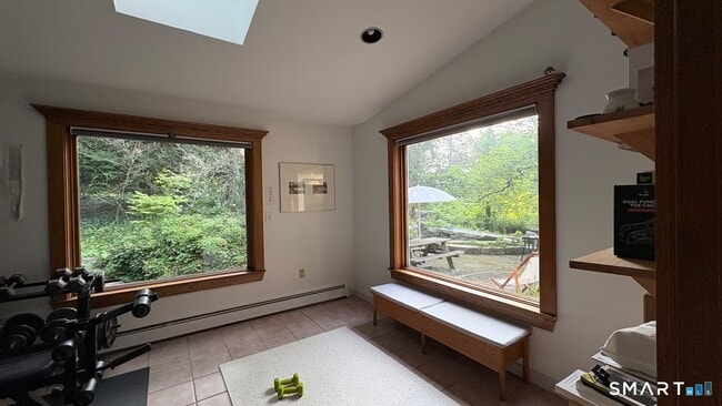 Building Photo - 895 Tolland Stage Rd