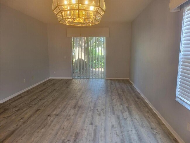 Building Photo - 4009 Hammersmith Dr