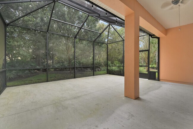 Building Photo - 3521 Carolwood Ln