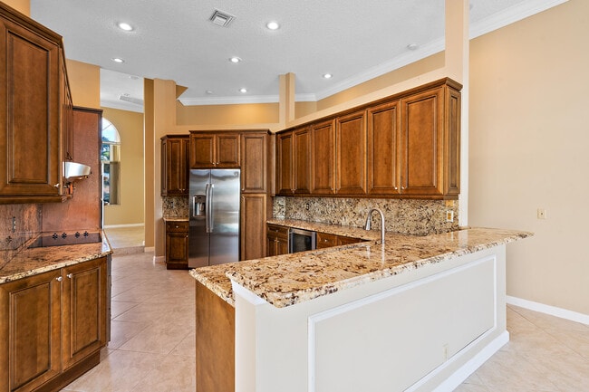 Building Photo - 6051 NW 60th Ave