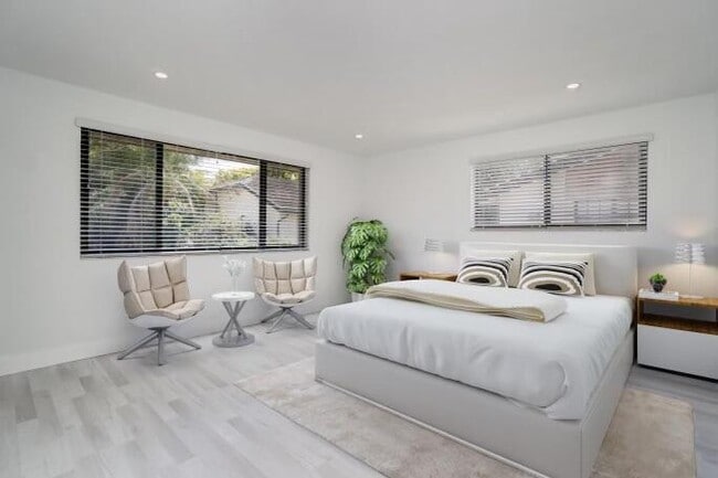 Building Photo - 4331 NW 115th Ave