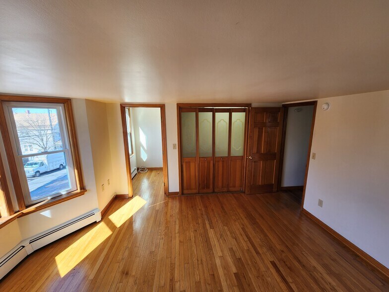 Building Photo - 95 3rd Ave