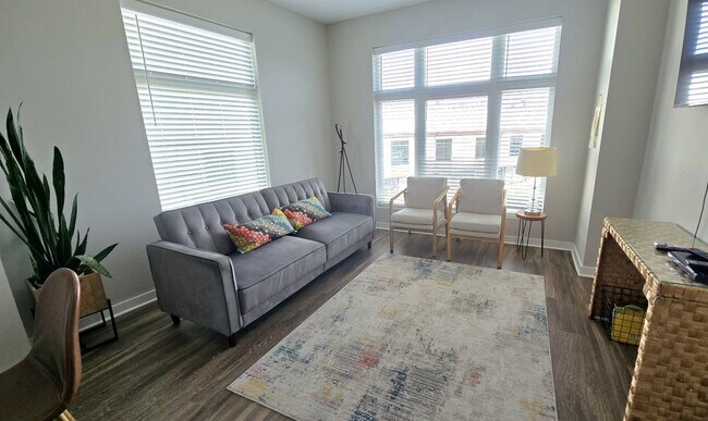 Building Photo - 1505 54th Ave N