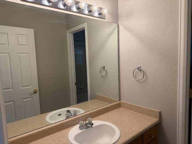 Building Photo - 4365 Crow Creek Dr