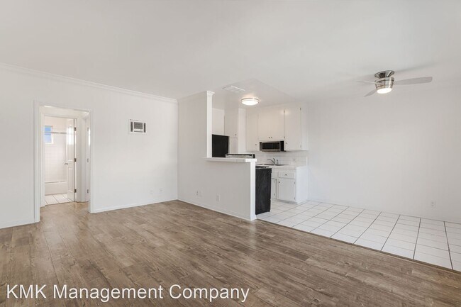 Building Photo - 1 br, 1 bath Apartment - 1617-21 S. Westga...