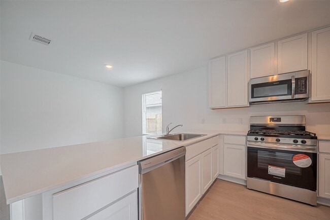 Building Photo - 3121 Courtney Flower Dr