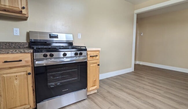 Building Photo - Cute Remodeled Arcata Home