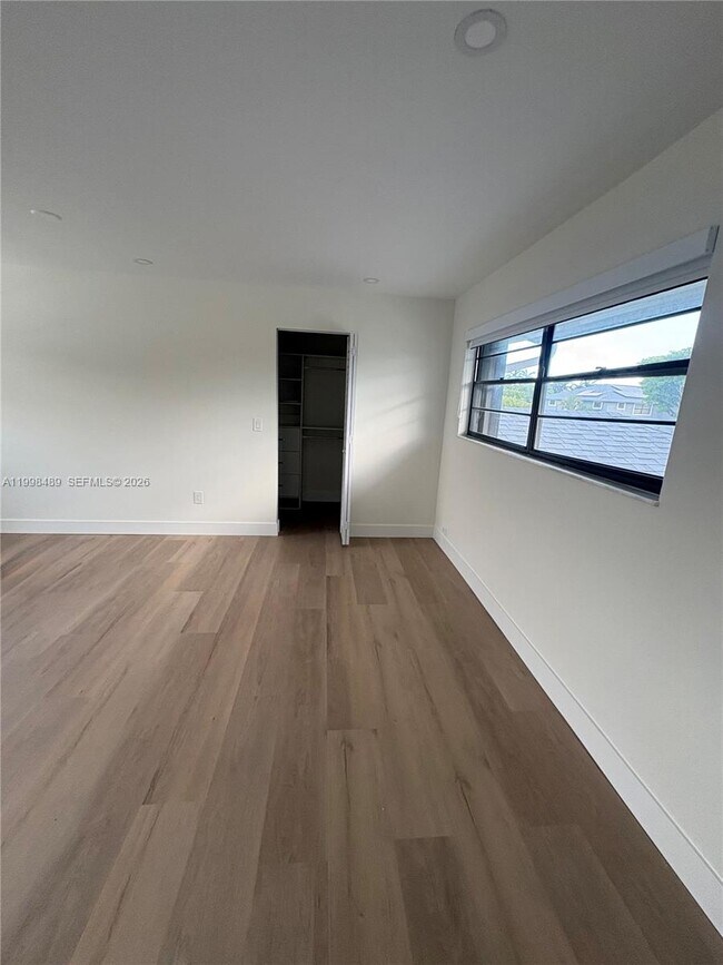 Building Photo - 9881 NW 52nd Terrace