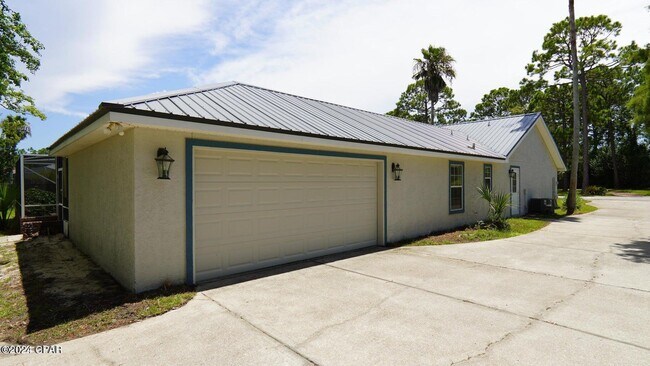 Building Photo - 104 Colony Harbour Rd