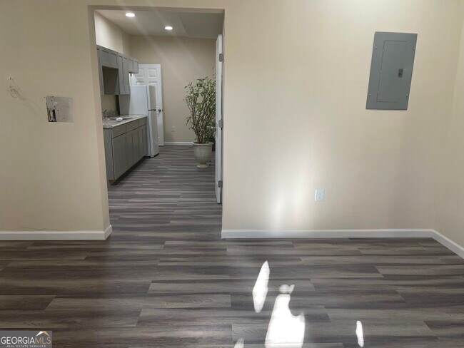 Building Photo - 1757 Bennett Dr