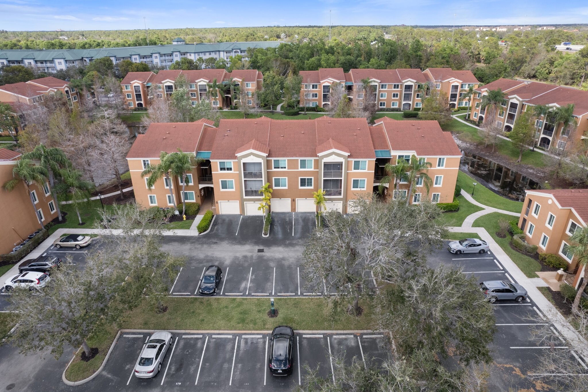 Building Photo - 1220 Reserve Way