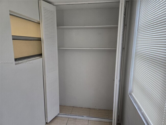 Building Photo - 1515 NE 125th Terrace