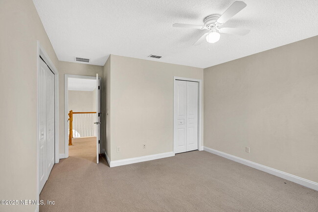 Building Photo - 1761 Highland View Dr