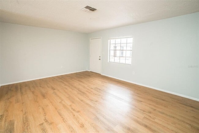 Building Photo - 1277 Sylvia Ave