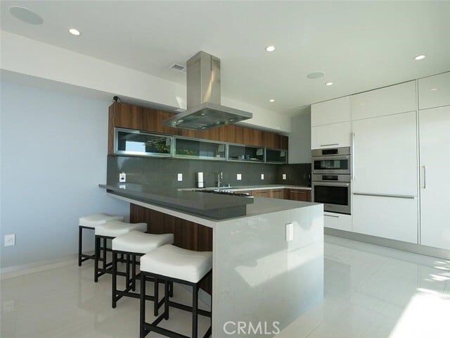 Building Photo - 1356 Vía Romero