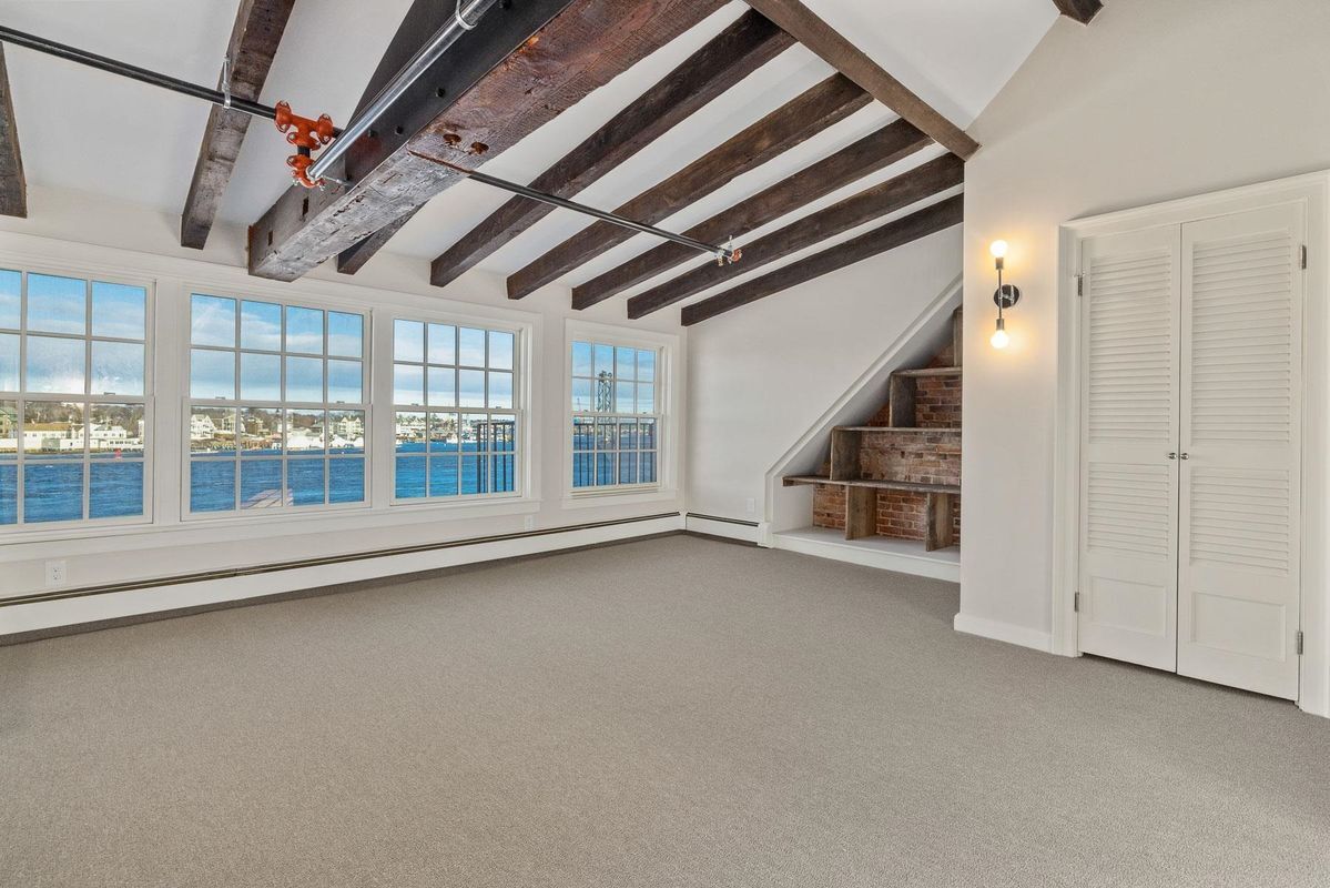 Building Photo - 205 Market, 5