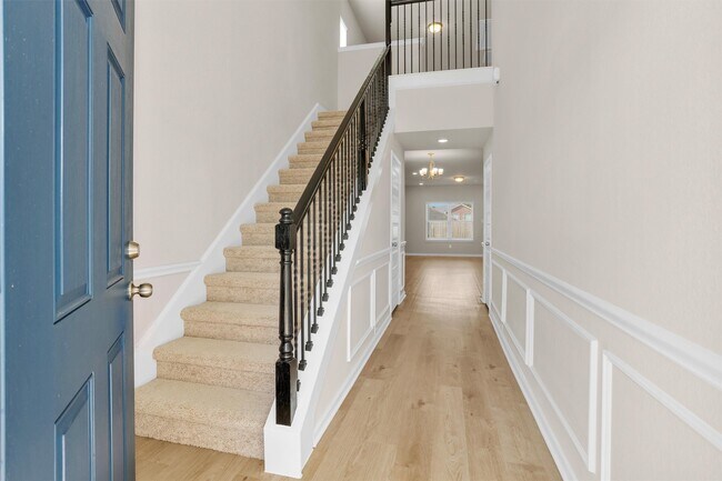 Building Photo - 9749 Grace Rdg Dr