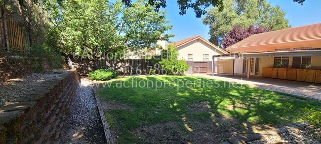 Building Photo - Woodcreek, West Roseville Single Story, , 4 Bed 2 Bath Large yard with Covered Patio and Shed wit...