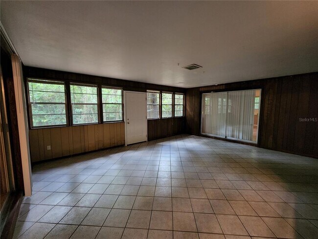 Building Photo - 4421 Newberry Rd