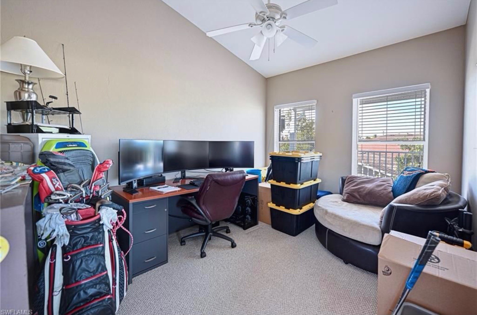 Den that could serve as a third bedroom - 4424 Pine Lake Rd