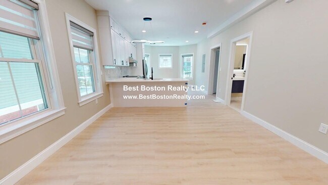 Building Photo - 231 Highland Ave