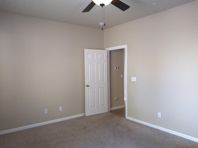 Building Photo - 4132 Chessa Ln