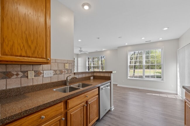 Building Photo - 1713 Kudrow Ln