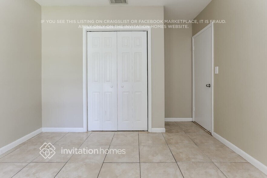 Building Photo - 3311 N 41st Ct