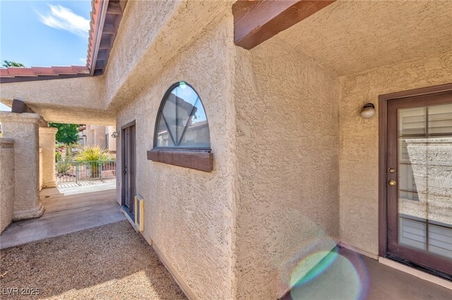 Building Photo - 3151 La Mancha Way